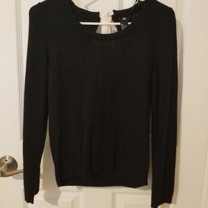 H&M black and white ribbon sweater